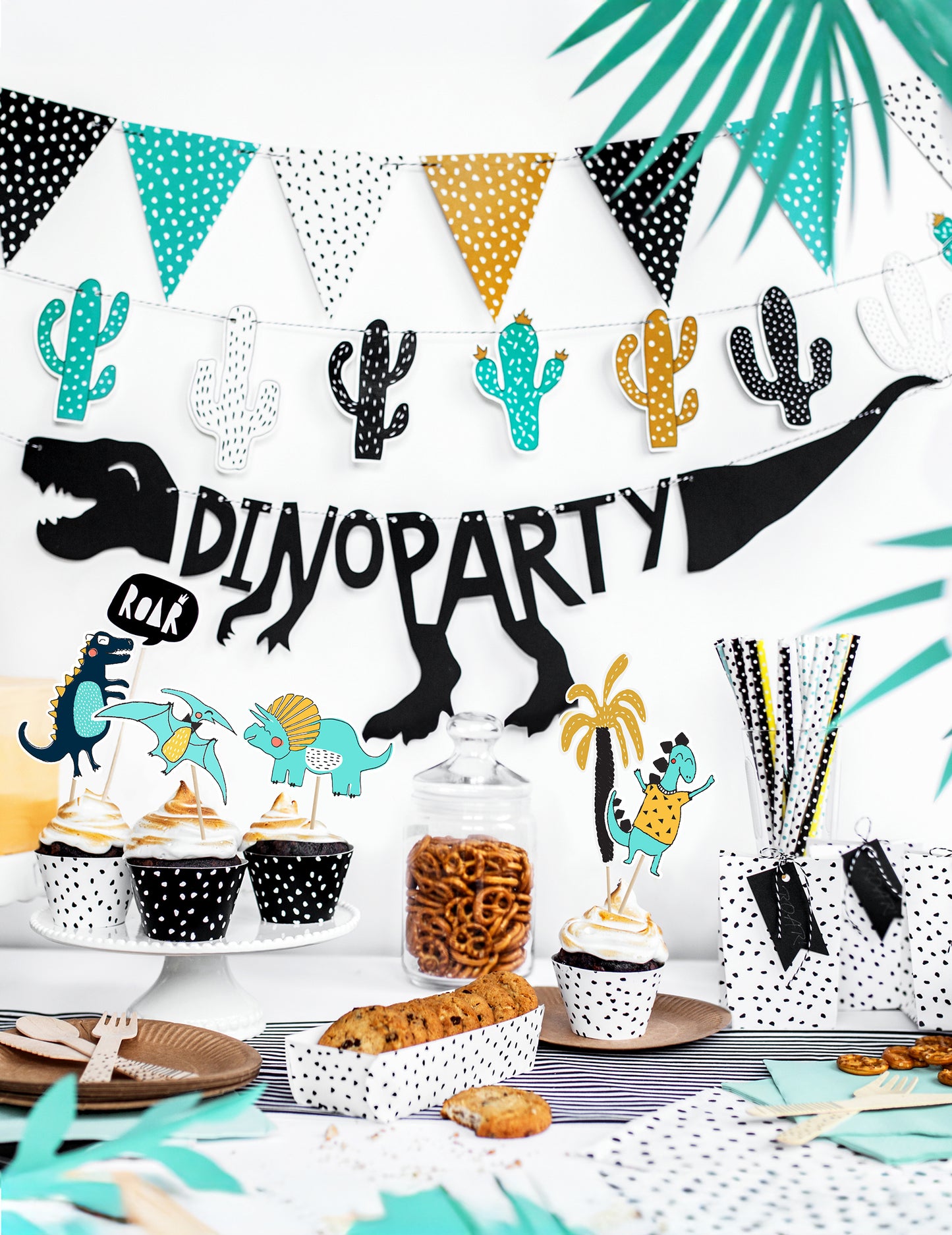 Dino Party Dino Party 90 x 20 cm Skeleton karton Garland